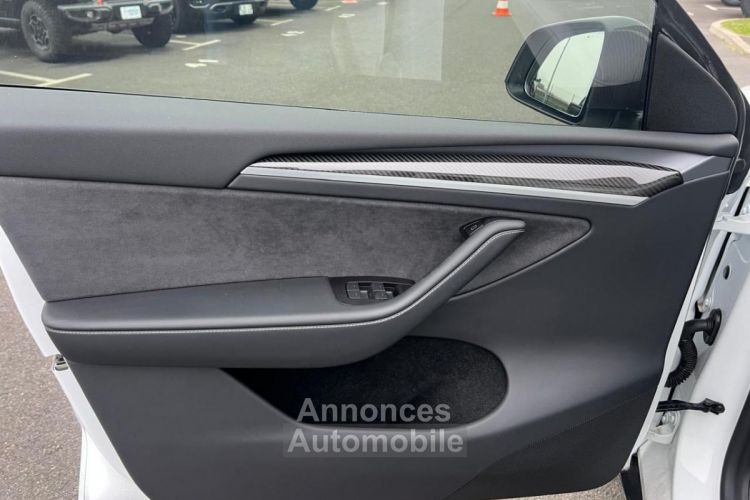 Tesla Model Y AWD Performance 2023 + ATTELAGE - <small></small> 49.900 € <small>TTC</small> - #24