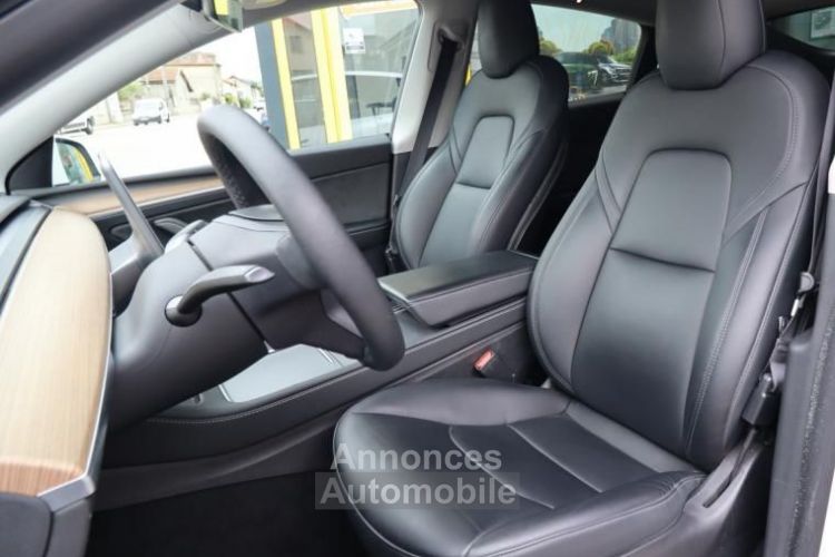 Tesla Model Y DUAL MOTOR LONG RANGE 4WD BVA - <small></small> 37.989 € <small>TTC</small> - #16