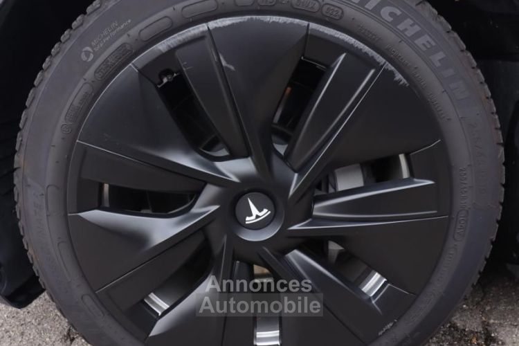 Tesla Model Y DUAL MOTOR LONGUE AUTONOMIE 4WD BVA - <small></small> 35.989 € <small>TTC</small> - #12