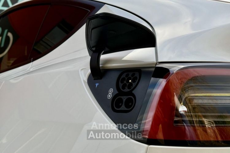 Tesla Model Y Long Range 17000km Dual Motor AWD Grand Autonomie 1ère Main - <small></small> 41.990 € <small>TTC</small> - #16