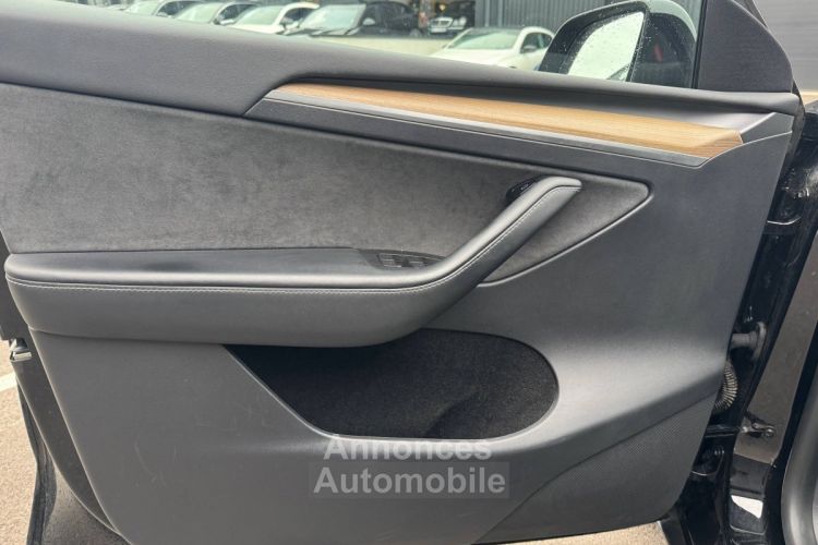 Tesla Model Y Long Range AWD - <small></small> 38.990 € <small>TTC</small> - #21