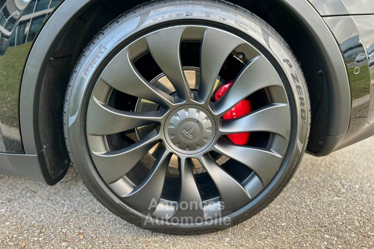 Tesla Model Y PERFORMANCE DUAL MOTOR 476 Ch 1° MAIN FR - <small></small> 39.900 € <small></small> - #38