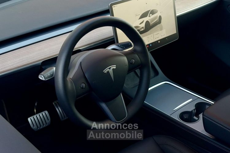 Tesla Model Y Performance Dual Motor 534 Attelage Conduite Complètement Autonome Garantie 2030 - <small></small> 47.990 € <small>TTC</small> - #6