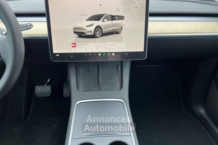 Tesla Model Y Standard RWD - <small></small> 33.990 € <small>TTC</small> - #11