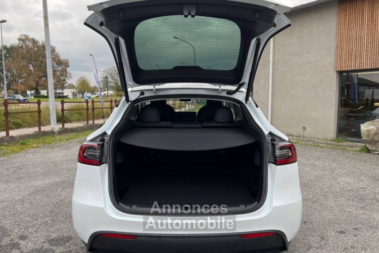 Tesla Model Y Standard RWD - <small></small> 33.990 € <small>TTC</small> - #17