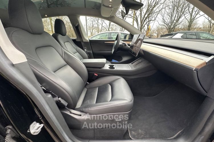 Tesla Model Y Standard RWD - <small></small> 33.490 € <small>TTC</small> - #24