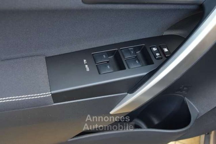 Toyota Auris - HYBRIDE - AUTOMAAT - NAVI - CAMERA - - 1°HAND - CARPASS - - <small></small> 14.500 € <small>TTC</small> - #14