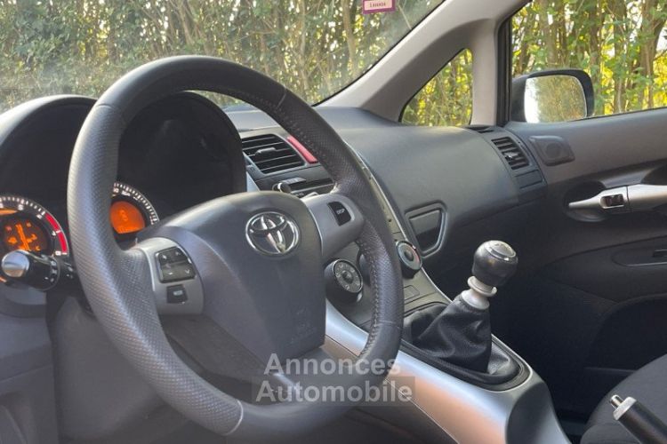 Toyota Auris 100 VVT-I ACTIVE 5 PORTES * 113.000KM 1ERE MAIN GARANTIE - <small></small> 6.490 € <small>TTC</small> - #11