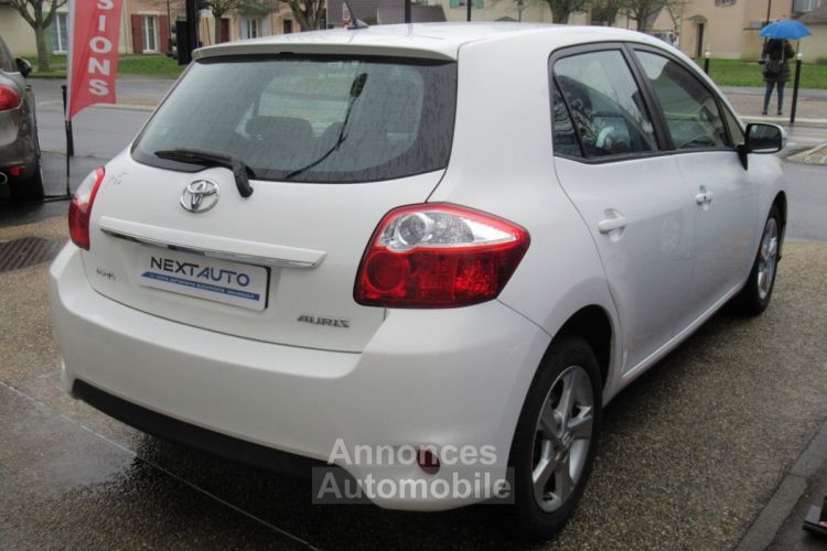 Toyota Auris 126 D-4D FAP DYNAMIC 5P - <small></small> 5.890 € <small>TTC</small> - #9