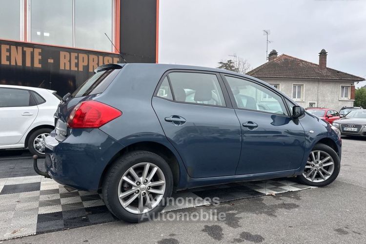 Toyota Auris 126 D-4D LUNA 5P - <small></small> 3.490 € <small>TTC</small> - #2