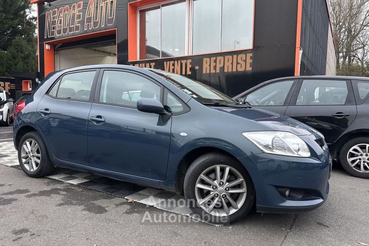 Toyota Auris 126 D-4D LUNA 5P - <small></small> 3.490 € <small>TTC</small> - #8