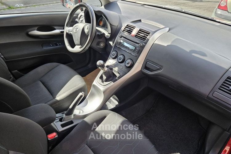 Toyota Auris 1,3i 100CH 1ère main 37800KM - <small></small> 7.590 € <small>TTC</small> - #5