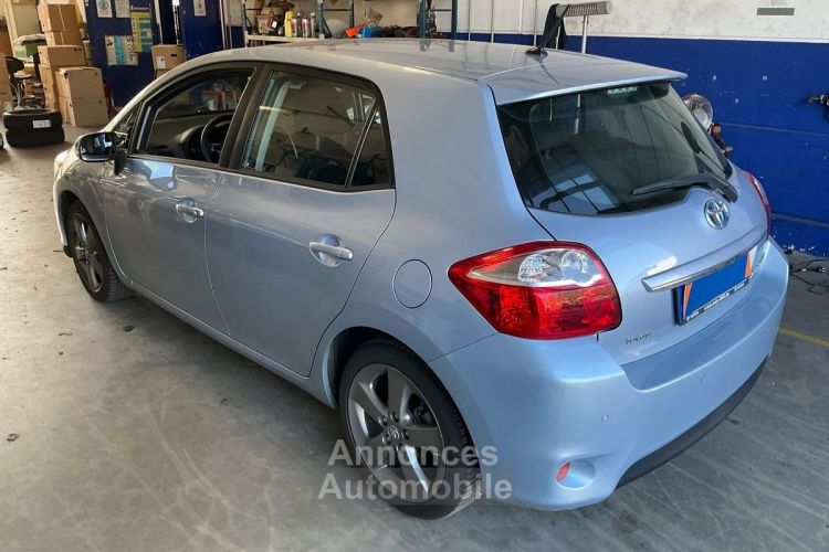 Toyota Auris 1.8 100CV HYBRID TRAVEL / 1E MAIN / HYBRIDE / GARANTIE 12 MOIS / - <small></small> 11.490 € <small>TTC</small> - #4