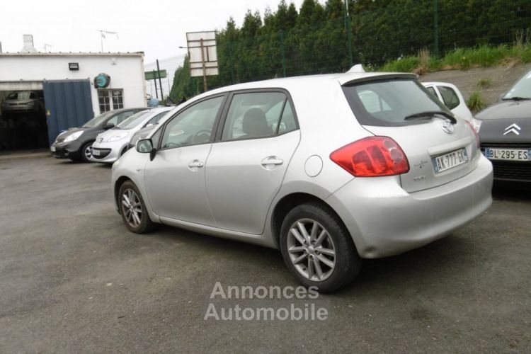 Toyota Auris 2.0l d4d 125cv dynamique (2010) - <small></small> 5.800 € <small>TTC</small> - #3