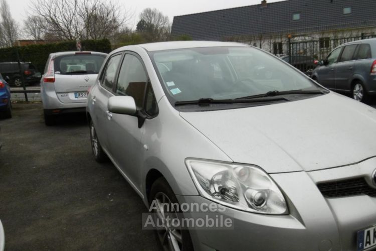 Toyota Auris 2.0l d4d 125cv dynamique (2010) - <small></small> 5.800 € <small>TTC</small> - #6