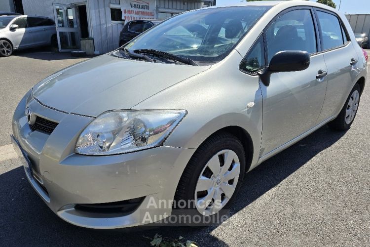 Toyota Auris 90 D-4D Linéa Luna - <small></small> 4.990 € <small>TTC</small> - #1