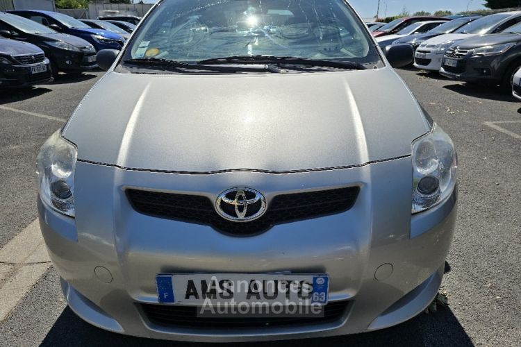 Toyota Auris 90 D-4D Linéa Luna - <small></small> 4.990 € <small>TTC</small> - #2