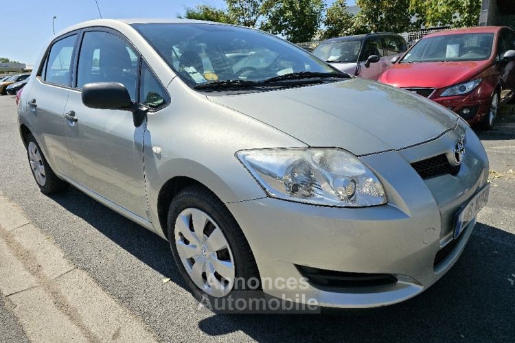 Toyota Auris 90 D-4D Linéa Luna - <small></small> 4.990 € <small>TTC</small> - #3