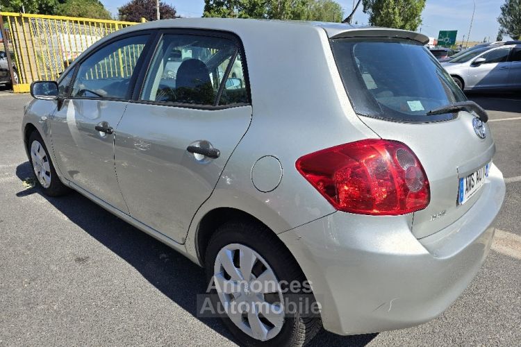 Toyota Auris 90 D-4D Linéa Luna - <small></small> 4.990 € <small>TTC</small> - #4