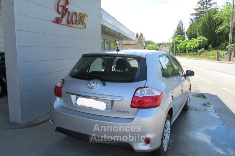 Toyota Auris D4D 126 DYNAMIQUE Gris - <small></small> 9.000 € <small>TTC</small> - #3