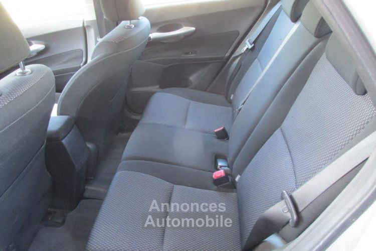 Toyota Auris D4D 126 DYNAMIQUE Gris - <small></small> 9.000 € <small>TTC</small> - #5