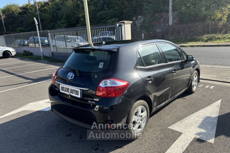 Toyota Auris HSD 136h Millenium 17 5p - <small></small> 11.990 € <small>TTC</small> - #6