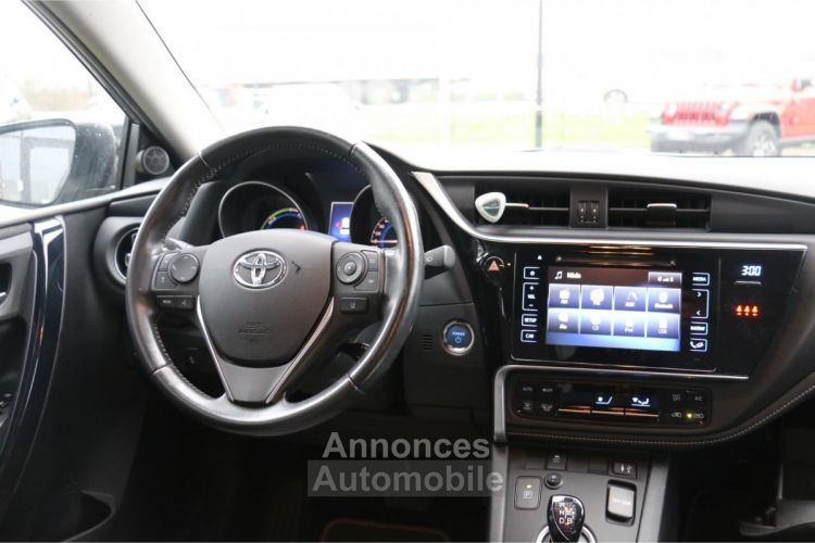 Toyota Auris Hybride 136h - BV CVT 2017 II 2013 BERLINE Collection PHASE 2 - <small></small> 17.490 € <small>TTC</small> - #20