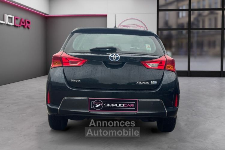 Toyota Auris Hybride 136h Dynamic - <small></small> 11.990 € <small>TTC</small> - #6