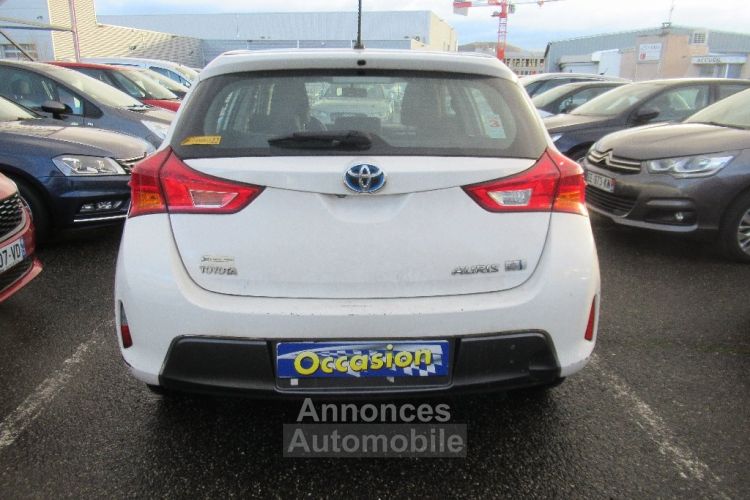 Toyota Auris Hybride 136h Dynamic - <small></small> 9.990 € <small>TTC</small> - #5