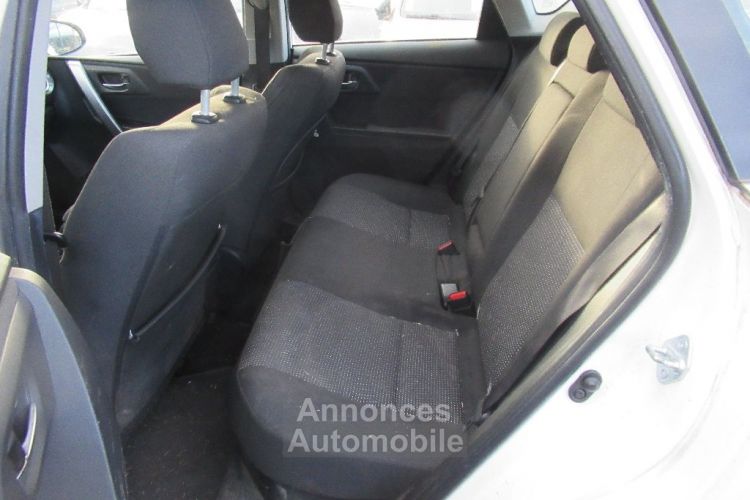 Toyota Auris Hybride 136h Dynamic - <small></small> 9.990 € <small>TTC</small> - #8