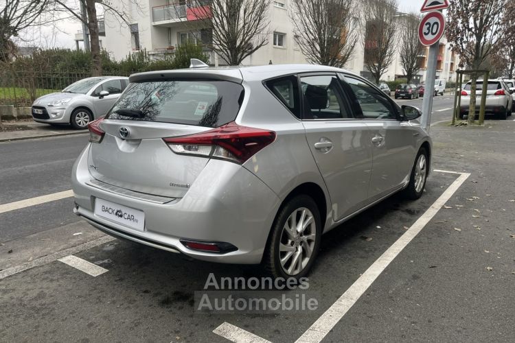 Toyota Auris Hybride 136h Dynamic - <small></small> 12.490 € <small>TTC</small> - #4