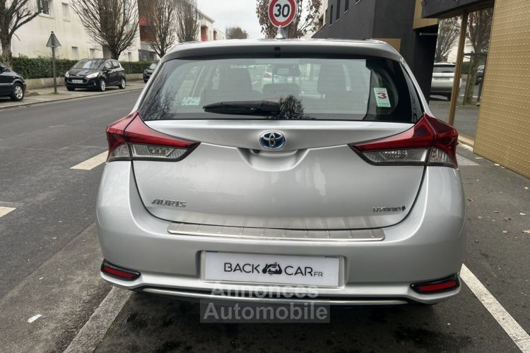 Toyota Auris Hybride 136h Dynamic - <small></small> 12.490 € <small>TTC</small> - #5