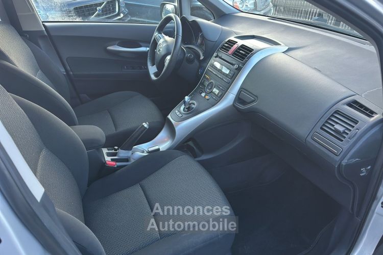 Toyota Auris Hybride 136h dynamique - <small></small> 9.990 € <small>TTC</small> - #6