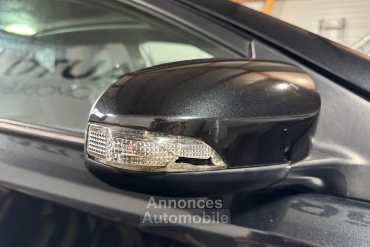 Toyota Auris Hybride 136h Executive - <small></small> 17.490 € <small>TTC</small> - #38