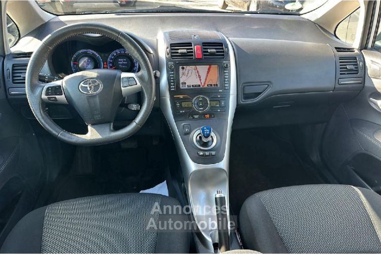 Toyota Auris Hybride 136h Executive 17 - <small></small> 10.990 € <small>TTC</small> - #3