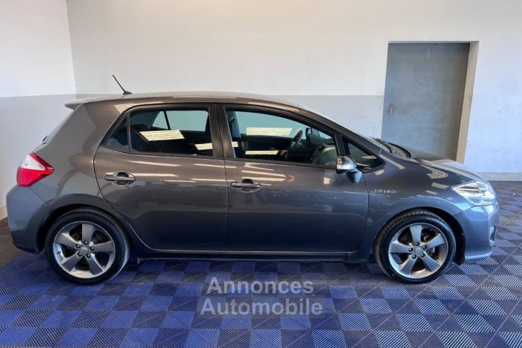 Toyota Auris Hybride 136h Lounge - <small></small> 7.990 € <small>TTC</small> - #6