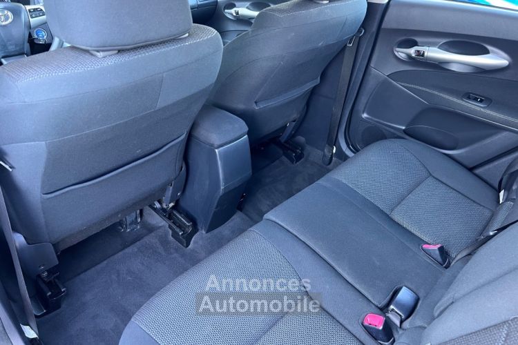 Toyota Auris Hybride 136h Lounge - <small></small> 7.990 € <small>TTC</small> - #11