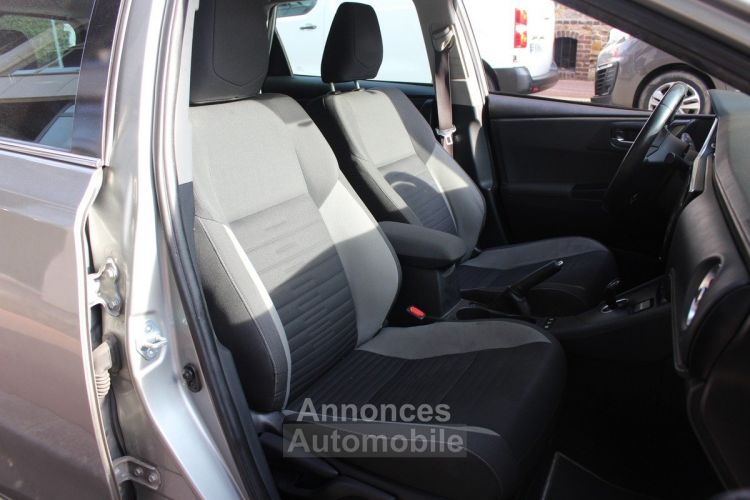 Toyota Auris II (2) HYBRIDE 136H DYNAMIC - <small></small> 10.490 € <small>TTC</small> - #8