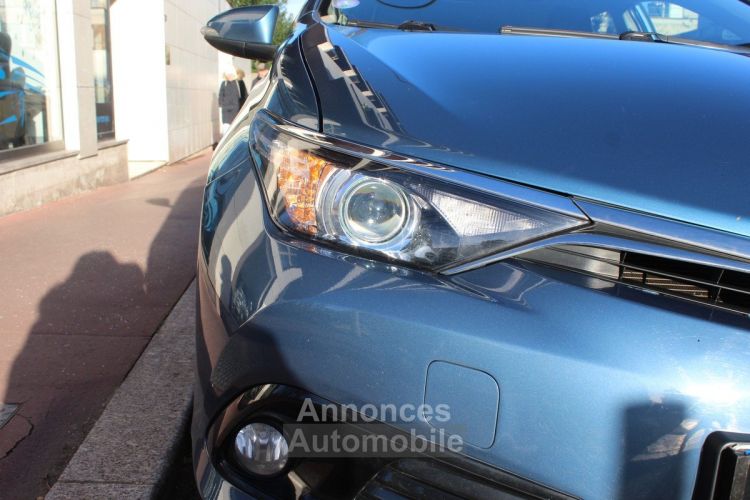 Toyota Auris II (2) TOURING SPORTS HYBRIDE 136 DYNAMIC - <small></small> 8.990 € <small>TTC</small> - #17