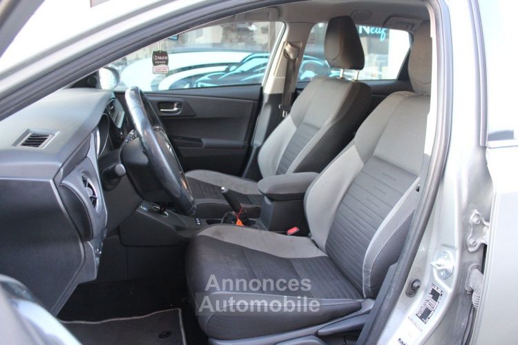 Toyota Auris II (2) TOURING SPORTS HYBRIDE 136 DYNAMIC (Ethanol ) - <small></small> 10.990 € <small>TTC</small> - #5