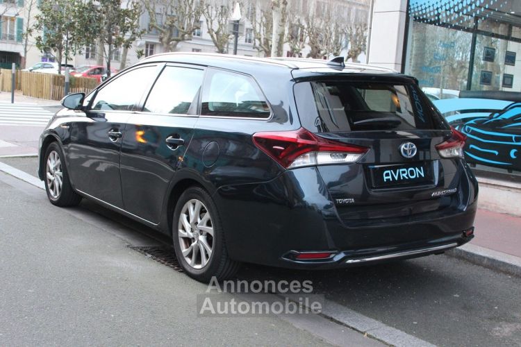 Toyota Auris II (2) TOURING SPORTS HYBRIDE 136H TENDANCE BUSINESS - <small></small> 10.990 € <small>TTC</small> - #23