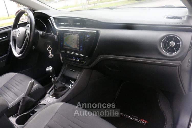 Toyota Auris Ph.II 1.6 D-4D 112 Dynamic (Caméra de recul, GPS, Bluetooth) - <small></small> 9.990 € <small>TTC</small> - #9