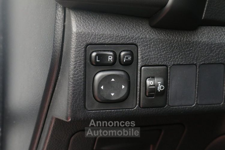 Toyota Auris Ph.II 1.6 D-4D 112 Dynamic (Caméra de recul, GPS, Bluetooth) - <small></small> 9.990 € <small>TTC</small> - #21