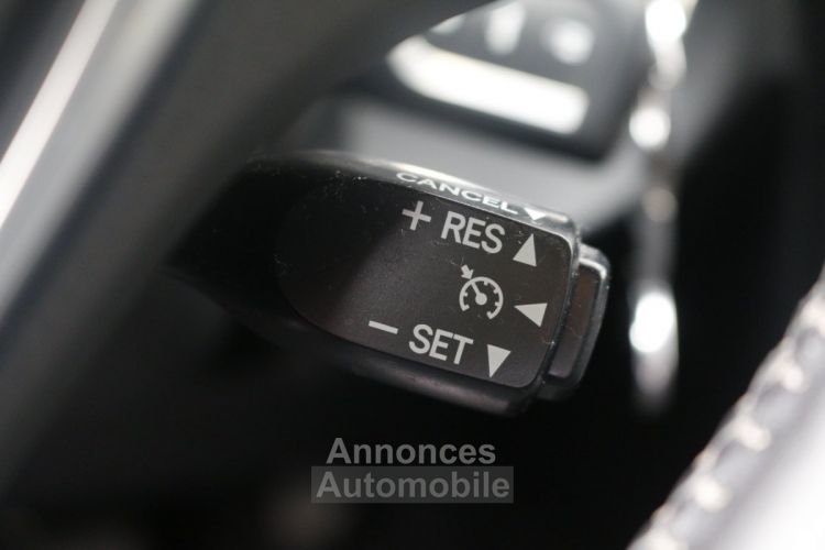 Toyota Auris Ph.II 1.6 D-4D 112 Dynamic (Caméra de recul, GPS, Bluetooth) - <small></small> 9.990 € <small>TTC</small> - #27