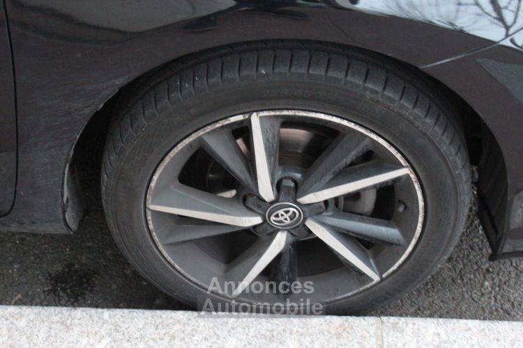 Toyota Auris Touring 1.8 HYBRIDE 136H Sport - <small></small> 9.990 € <small>TTC</small> - #25