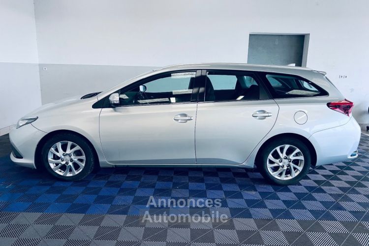 Toyota Auris Touring Sports 112 ch D-4D Dynamic - <small></small> 9.490 € <small>TTC</small> - #6