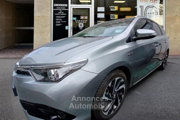 Toyota Auris Touring Sports 1.8 HSD 136H 100 FULL-HYBRID COLLECTION BVA - <small></small> 15.990 € <small>TTC</small> - #1