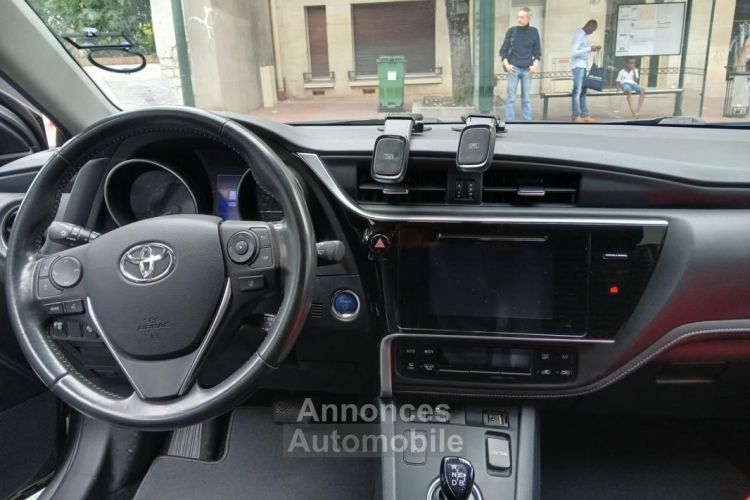 Toyota Auris Touring Sports 1.8 HSD 136H 100 FULL-HYBRID COLLECTION BVA - <small></small> 15.990 € <small>TTC</small> - #12