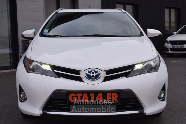 Toyota Auris Touring Sports HSD 136H FEEL! - <small></small> 11.490 € <small>TTC</small> - #17