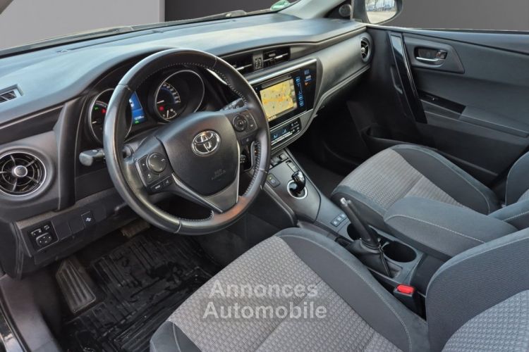 Toyota Auris Touring Sports Hybride 136h Executive / SIEGES CHAUFFANTS / CAMERA RECUL / ATTELAGE AMOVIBLE / GARANTIE 12 MOIS - <small></small> 14.980 € <small>TTC</small> - #12